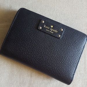 Kate Spade wallet 💕